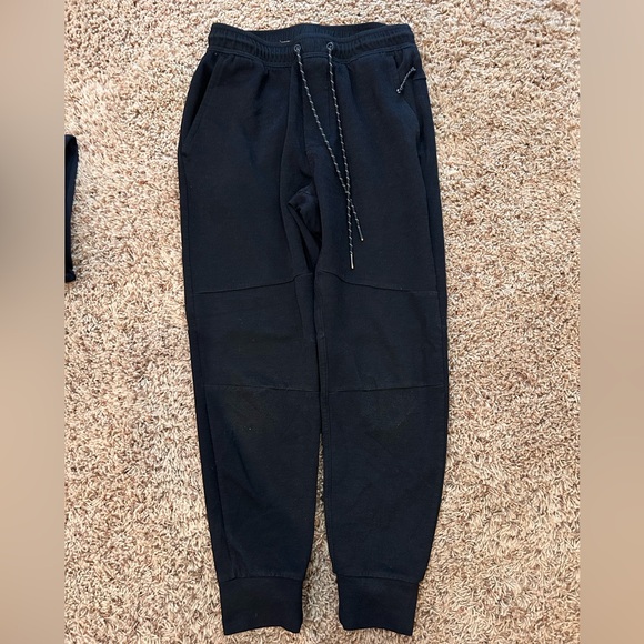 Bundle - 2 pair Black American Eagle Joggers - Small Men’s - Picture 2 of 7